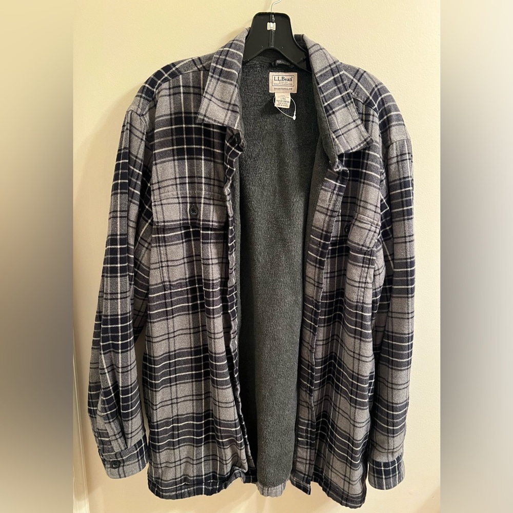 L.L. Bean Men's Fleece-Lined Flannel Shirt, Traditional Fit Gray/Black Size: L